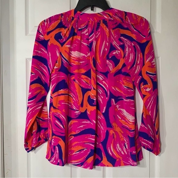 Lilly Pulitzer Elsa Silk Top in Bomber Blue Plume Bloom- Pink Orange Blue- Small - Picture 5 of 6